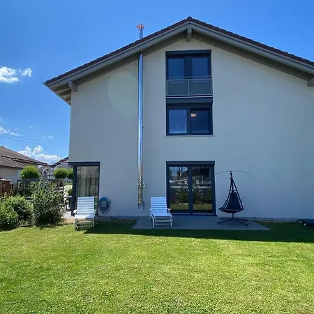 Herzland Allgäu: Cozy Retreat With Garden, Fireplace & Königscard Holiday home Lechbruck