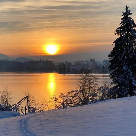 Herzland Allgäu: Cozy Retreat With Garden, Fireplace & Königscard