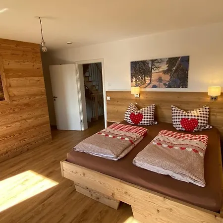 Herzland Allgäu: Cozy Retreat With Garden, Fireplace & Königscard *